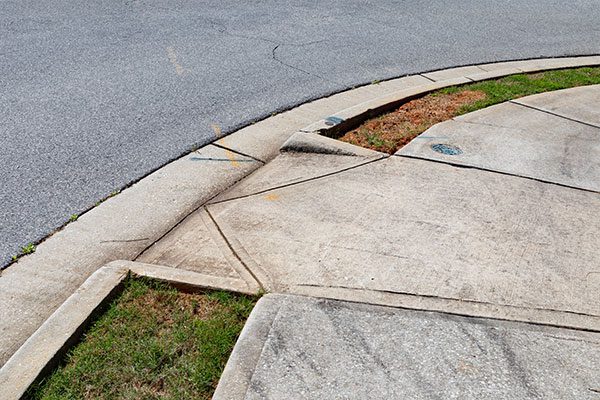 Sidewalk and ramo